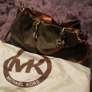 Michael Kors purse